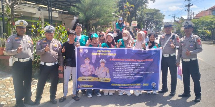 Satlantas Polres Tana Toraja Masifkan Sosialisasi Tertib Lalu Lintas ke Pengendara