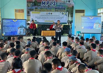 Hari Ke-5 Ops Patuh Pallawa 2025, Kasat Lantas Polres Parepare Bekali Pelajar Etika Berlalu Lintas