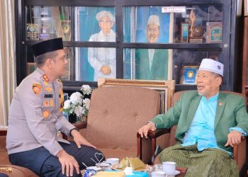 Kapolres Barru Melakukan Silaturahmi Dengan Pimpinan Pondok Pesantren DDI Mangkoso