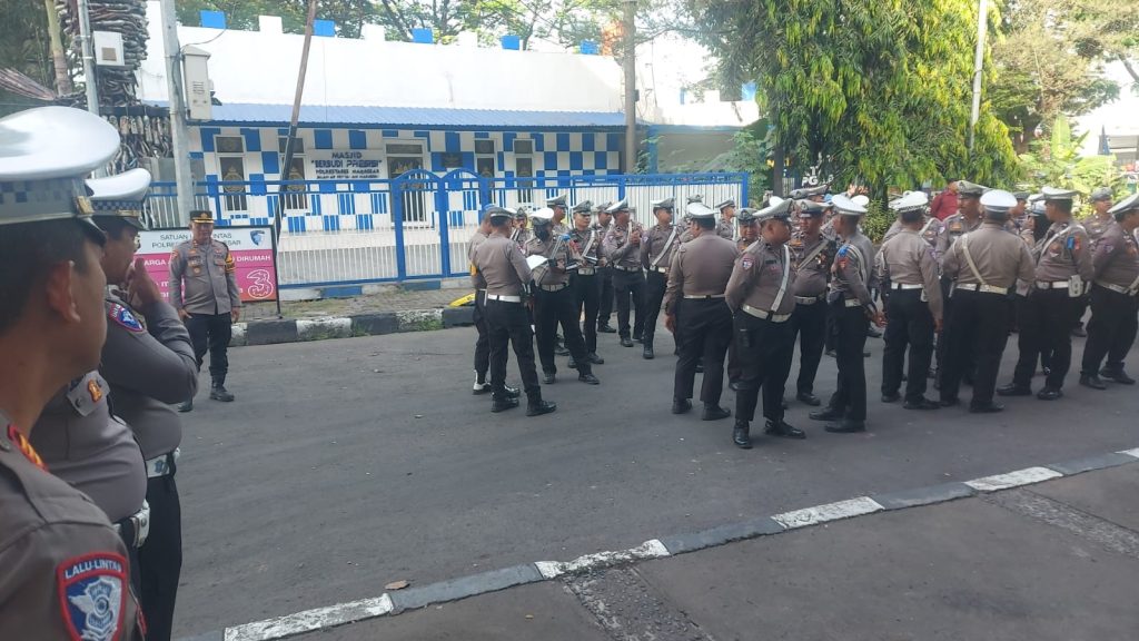 Ciptakan Kamtibmas dan Kamseltibcarlantas di Pagi Hari, Personil Polres Takalar Gelar Commander Wish