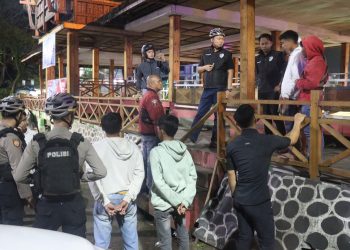 Pastikan Situasi Tetap Kondusif, Kapolres Tana Toraja Pimpin Patroli Malam KRYD