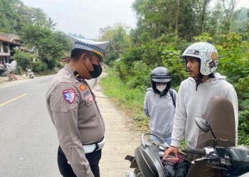 Tekan Angka Pelanggaran dan Kecelakaan Selama Ops Patuh, Satlantas Polres Tana Toraja Edukasi Masyarakat