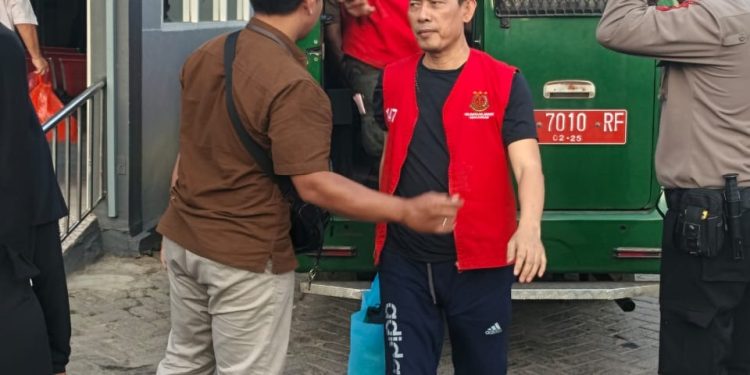 ‎Diduga Melakukan Penipuan dan Penggelapan, Mantan Pengacara KPK Dijebloskan di Penjara