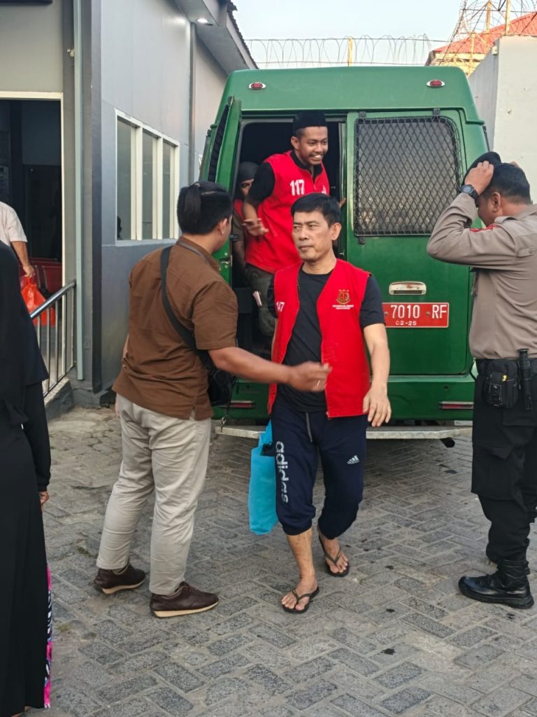 ‎Diduga Melakukan Penipuan dan Penggelapan, Mantan Pengacara KPK Dijebloskan di Penjara