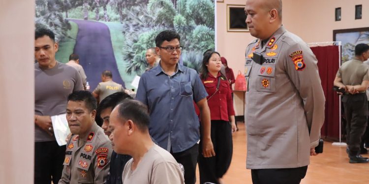 Upaya Jaga Kebugaran dan Deteksi Dini Penyakit, Personel Polres Pinrang Jalani Pemeriksaan Kesehatan Berkala