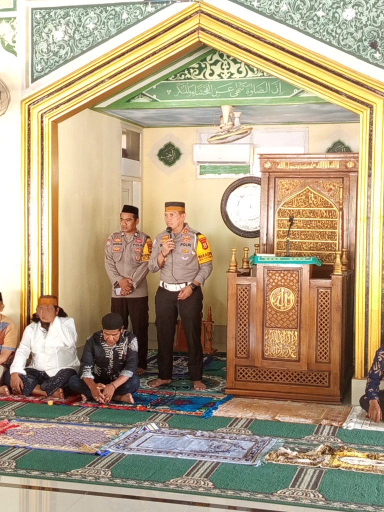 Polda Sulsel Gelar Jumat Curhat di Masjid Jabal Aqsha Tompobulu Maros