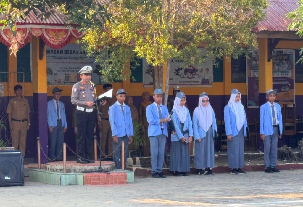 Melalui Police Goes To School, Kasat Lantas Polres Parepare Tekankan Pentingnya Tertib Berlalu Lintas Sejak Dini