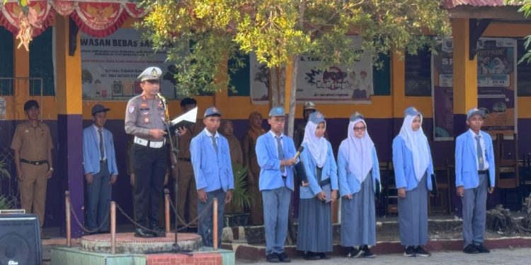 Melalui Police Goes To School, Kasat Lantas Polres Parepare Tekankan Pentingnya Tertib Berlalu Lintas Sejak Dini