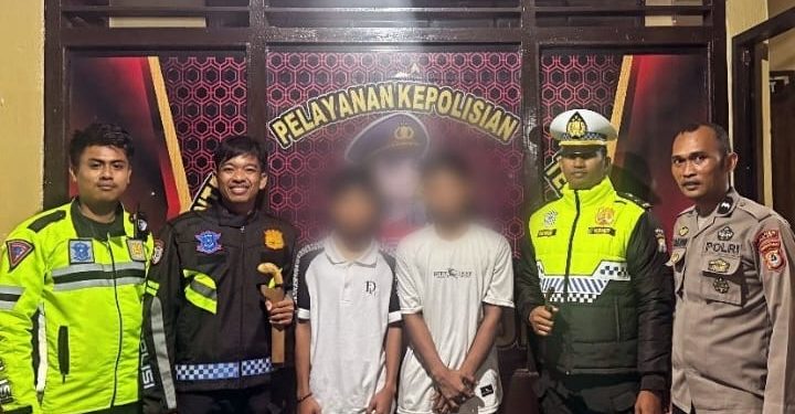 Satlantas Polres Wajo Gelar Ops Patuh Pallawa, 2 Pemuda Diamankan Usai Kedapatan Bawa Badik