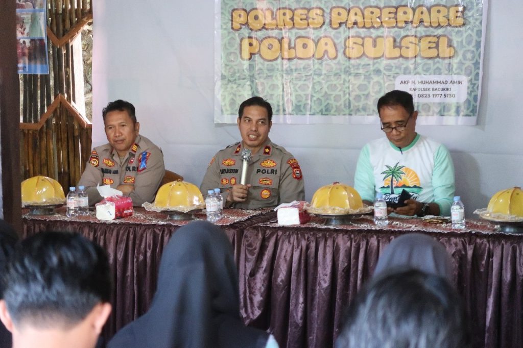 Waka Polres Parepare Pimpin Jumat Curhat di Cappa Galung