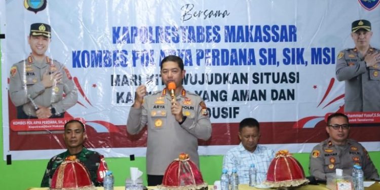Kapolrestabes Makassar Ngopi Kamtibmas Dengan Masyarakat Perumahan Hertaco Jaya