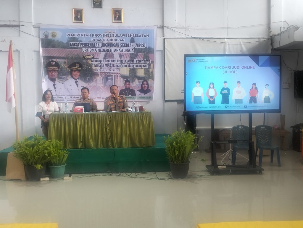 Cegah Judi Online di Kalangan Pelajar, Satbinmas Polres Tator Beri Penyuluhan di SMAN 1 Tana Toraja