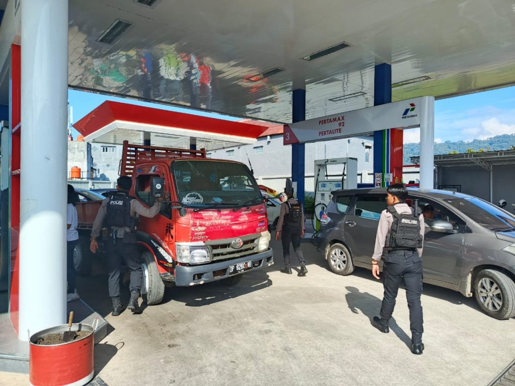 Perintis Presisi Polres Toraja Utara Gelar Patroli Sasar Pelangsir BBM di SPBU