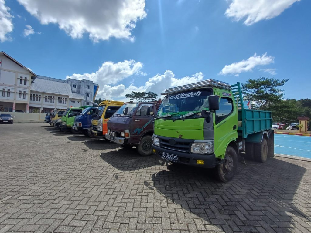 Satlantas Polres Torut Tindak 14 Kendaraan Angkutan Barang Yang Tidak Sesuai Peruntukan Selama Ops Patuh Pallawa 2025