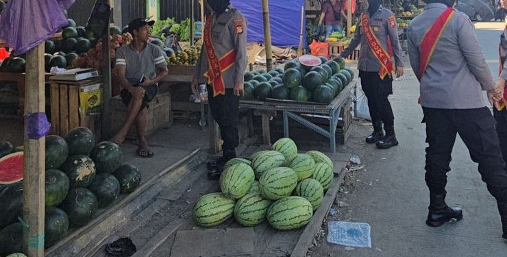 Polwan Polres Gowa Hadirkan Rasa Aman Lewat PSM di Pasar Minasa Maupa