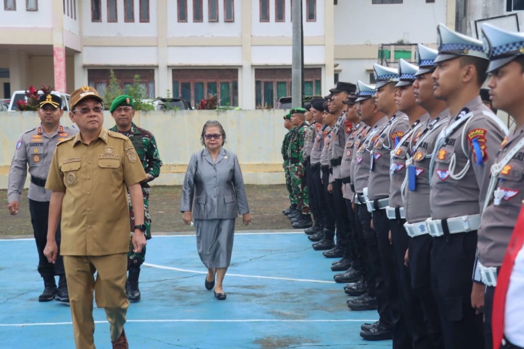Bupati Toraja Utara Pimpin Apel Gelar Pasukan Operasi Patuh Pallawa 2025
