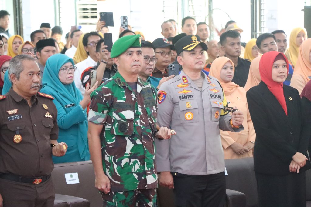 Kapolres AKBP Fantry Taherong Hadiri Pelantikan Sekda Sidrap