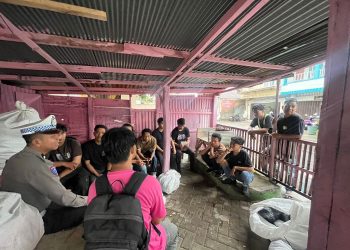 Hari Kedua Ops Patuh Pallawa 2025, Sat Lantas Polres Bantaeng Sosialisasi Tertib Lalulintas ke Komunitas Mobil