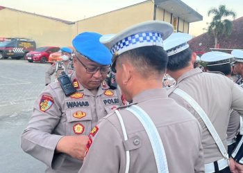 Sipropam Polres Gowa Periksa Personel Satlantas Sebelum Bertugas di Lapangan