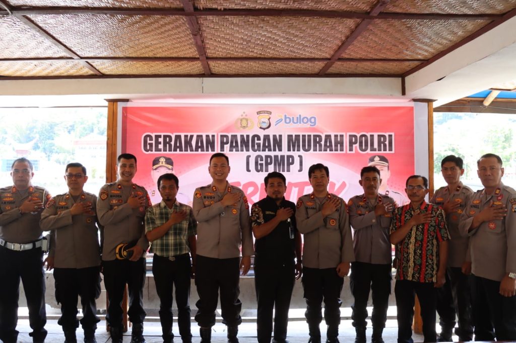 Ringankan Beban Masyarakat, Kapolres Tana Toraja Launching Gerakan Pangan Murah