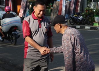 Kapolres Tana Toraja Lakukan Olahraga Sekaligus Silaturahmi Dengan Warga