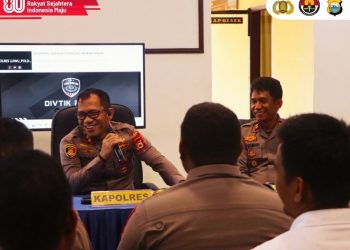 Kunker ke Polsek Ponrang dan Bupon, Kapolres Luwu Tegaskan Komitmen Disiplin dan Pelayanan Presisi