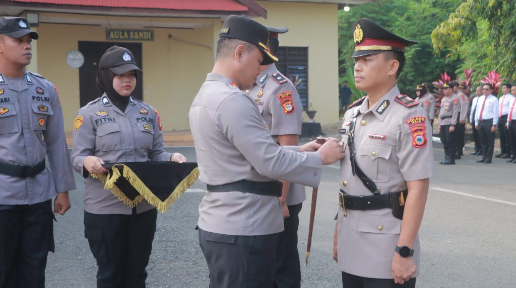 Kapolres Wajo Pimpin Sertijab Kapolsek Pitumpanua dan Kabag Ops