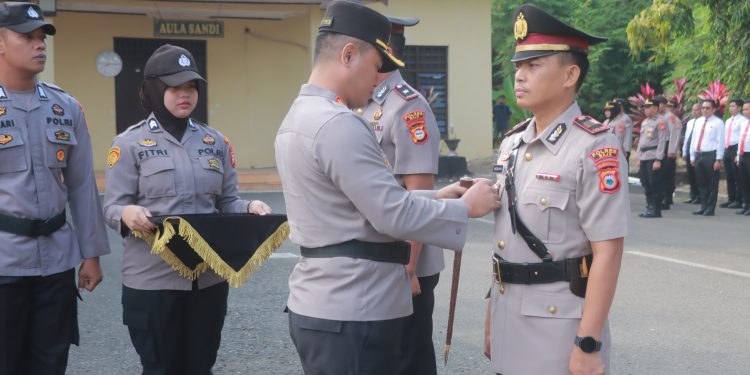 Kapolres Wajo Pimpin Sertijab Kapolsek Pitumpanua dan Kabag Ops