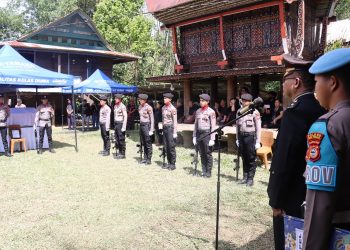 Polres Tana Toraja Gelar Upacara Pemakaman Sebagai Bentuk Penghormatan Terakhir Atas Jasa Selama Bertugas
