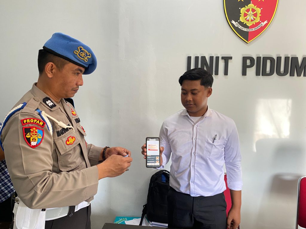 Cegah Judol dan Penyimpangan, Propam Polres Maros Langsung Sidak HP Personel