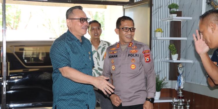 Kapolres Luwu Sambut Kunjungan Anggota DPR RI Frederik Kalalembang di Mapolres
