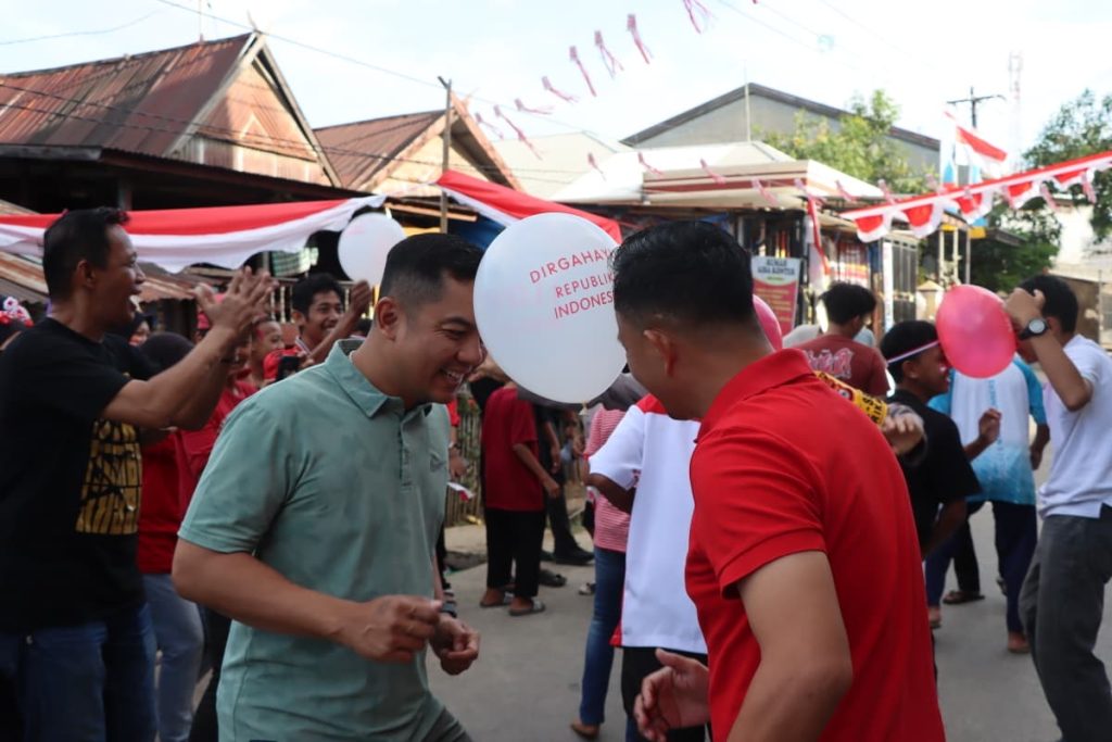 Kapolres Maros Ikut Semarakkan HUT Kemerdekaan Bersama Warga Jalan Pemuda