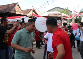 Kapolres Maros Ikut Semarakkan HUT Kemerdekaan Bersama Warga Jalan Pemuda