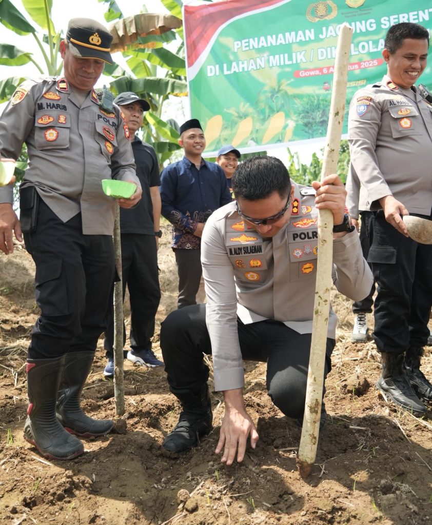 Kapolres Gowa Hadiri Penanaman Jagung Serentak di Lahan Ponpes Sultan Hasanuddin