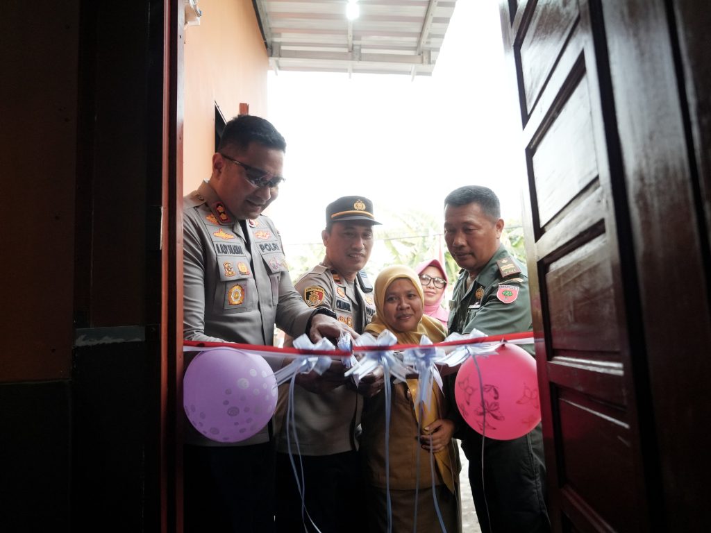 Kapolres Gowa Resmikan Rumah Bantuan Untuk Korban Kebakaran di Bontolaja