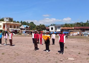 Sambut HUT RI Ke 80, Bhabinkamtibmas Polres Tator Dan Babinsa Latih Paskibraka Tingkat Kecamatan
