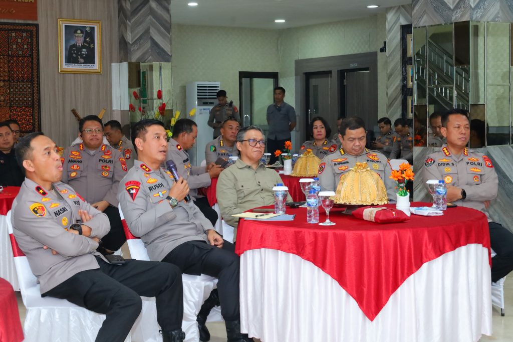 Dialog Santai Bersama Kapolda Sulsel, Bahas Nilai Adat Untuk Etika Kepolisian