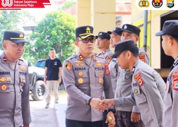 Kunjungi Polsek Bajo, Kapolres Luwu Ajak Personel Bekerja Dengan Hati dan Berada di Tengah Masyarakat