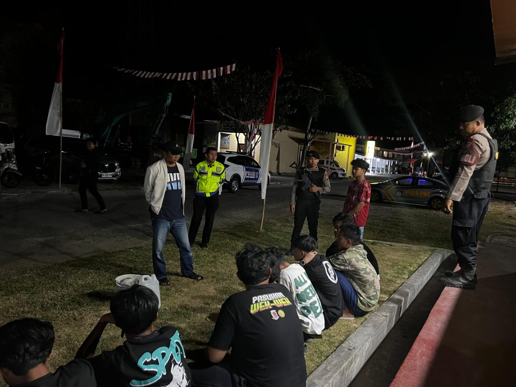 Pimpin Patroli Malam, Kapolres Jeneponto Amankan Sejumlah Remaja Yang Sedang Pesta Miras