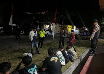 Pimpin Patroli Malam, Kapolres Jeneponto Amankan Sejumlah Remaja Yang Sedang Pesta Miras