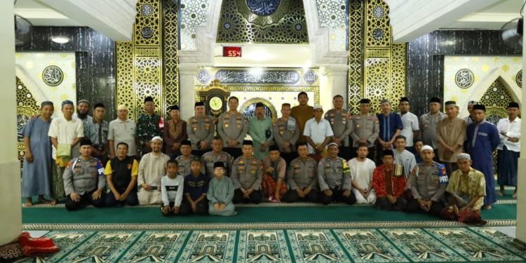 Kapolrestabes Makassar Gelar Safari Subuh di Masjid Al Hijrah Bontoloe, Ini Pesannya ke Masyarakat