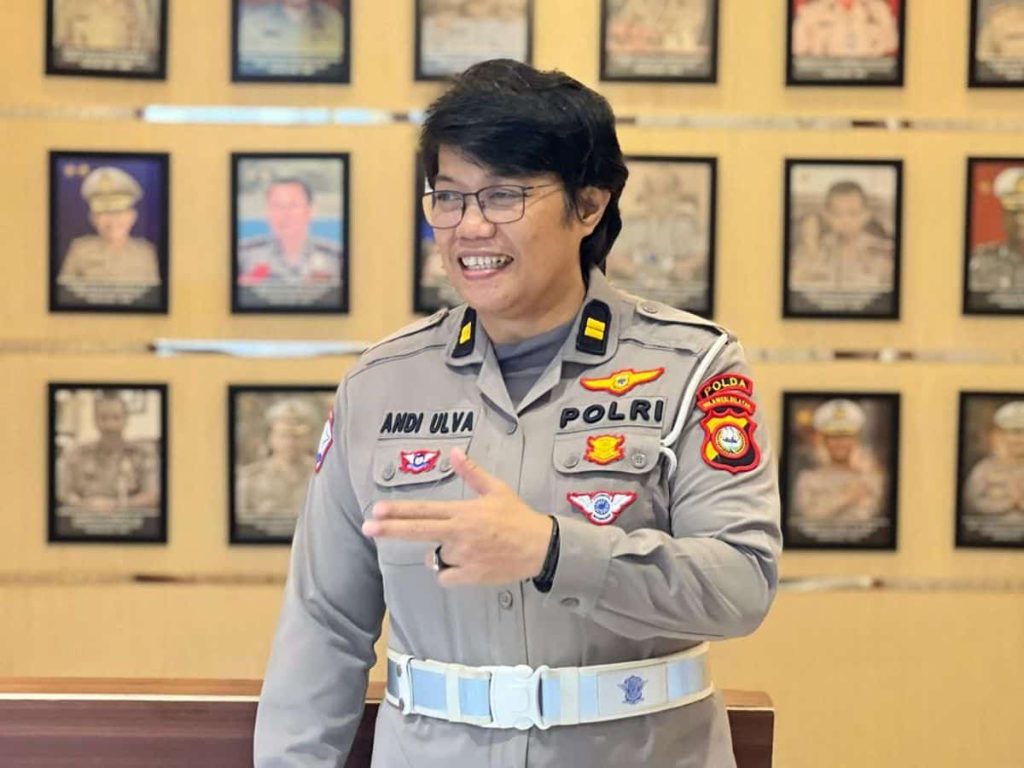 Peraih Hoegeng Awards Dengan Terobosan Meja Tanpa Laci Jabat Kasat Lantas Pinrang