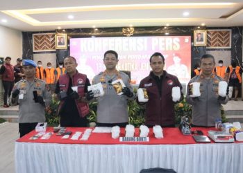 Kapolrestabes Makassar Rilis Pengungkapan Jaringan Narkotika Lintas Negara, 13,3 Kg Sabu Diamankan