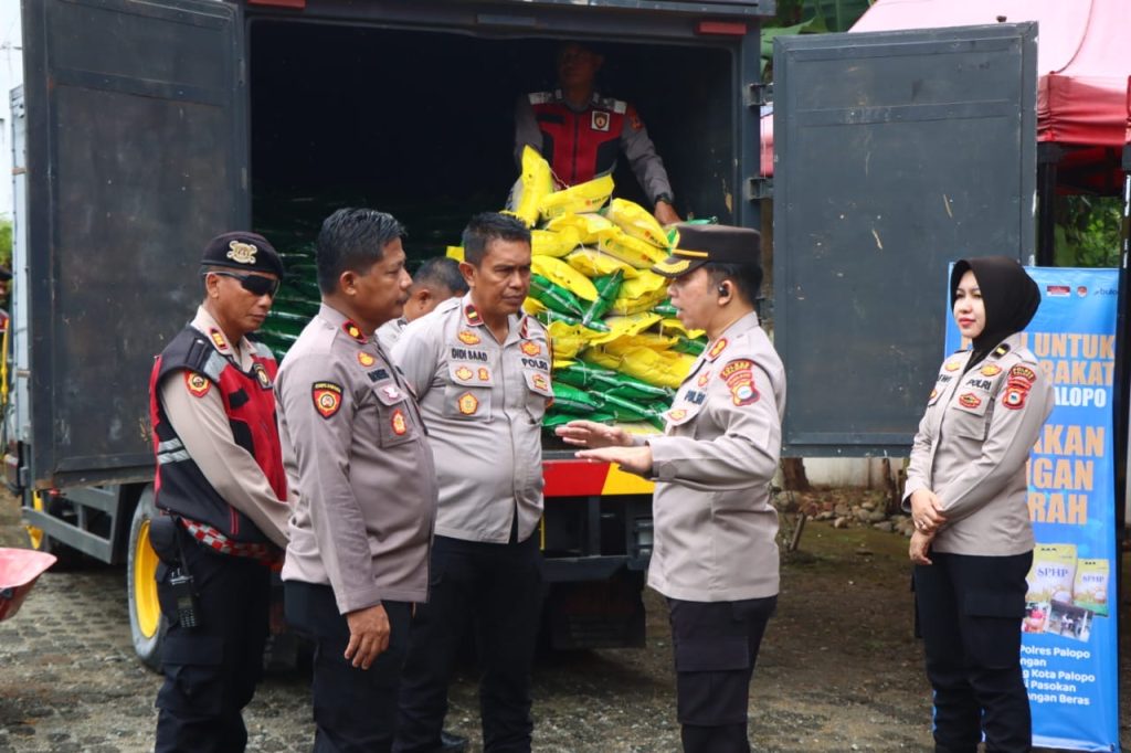 Kapolres Palopo bersama Bulog Gelar Gerakan Pangan Murah