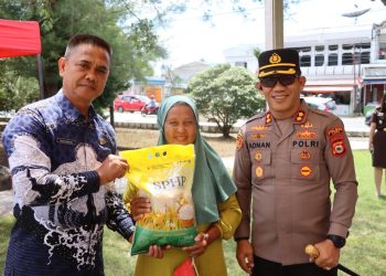 Kapolres Luwu Salurkan 30 Ton Beras Saat Launching Gerakan Pangan Murah