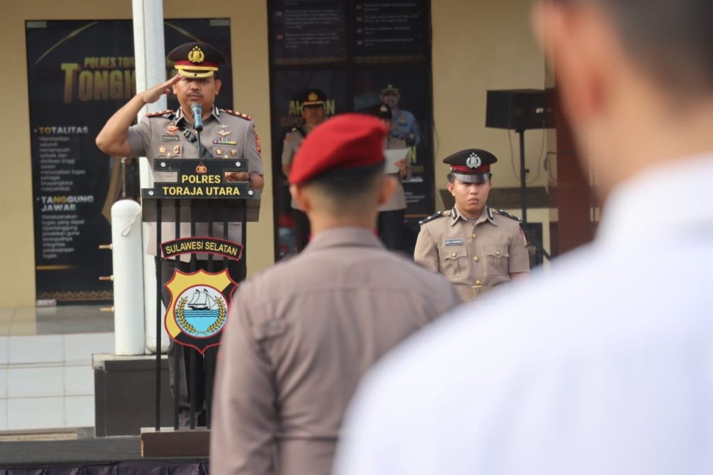 Kapolres Toraja Utara Pimpin Upacara Peringatan Hari Juang Polri 2025