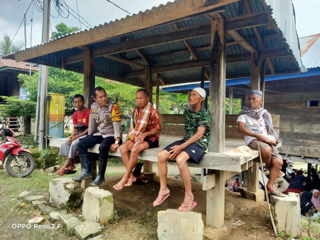 Bhabinkamtibmas Polres Tana Toraja Intens Sambangi Warga Binaannya