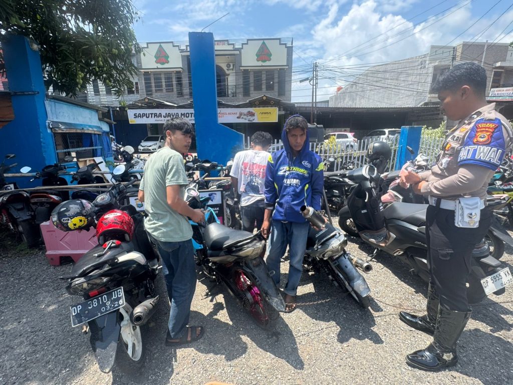 Satlantas Polres Palopo Gencar Razia Knalpot Brong, 4 Motor Diamankan di Pusat Kota