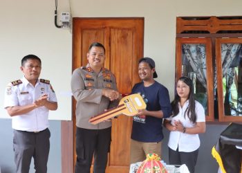 Bentuk Bakti Polri Kepada Masyarakat, Kapolres Toraja Utara Resmikan Bedah Rumah Warga Panga’