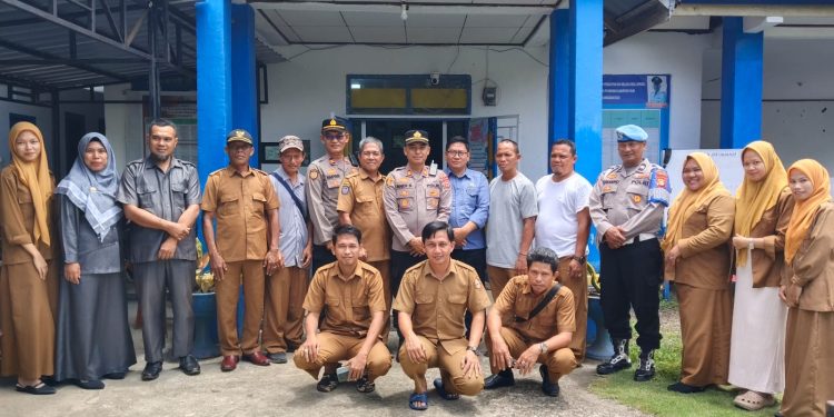 Kapolsek Pitumpanua Polres Wajo Beri Imbauan Kamtibmas di 5 Titik Pertemuan Masyarakat